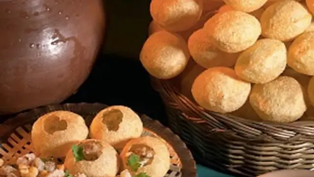 10 मिनट में घर पर बनाएं बाजार जैसा चटपटा, खट्टा और तीखा गोलगप्पे का पानी