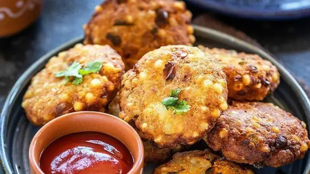 Crispy Sabudana Vada Recipe In Hindi – उपवास में घर बनाएं क्रिस्पी साबुदाना वड़ा