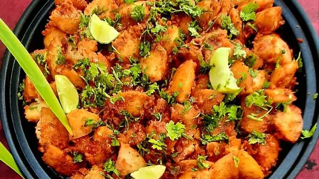 Masala Tawa Idli Recipe: कुछ ही मिनटों में ऐसे तैयार करें हेल्दी मसाला इडली, सभी करेंगे दिल खोलकर तारीफ!