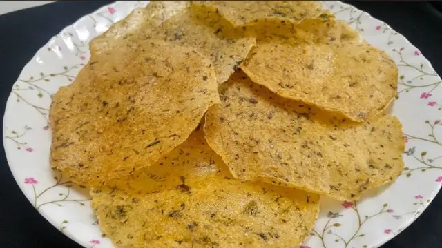 Aloo Papad Recipe In Hindi: घर पर बनाएं स्वादिष्ट और पौष्टिक आलू पापड़