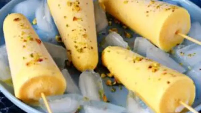 गर्मियों में ट्राई करें बादाम कुल्फी की आसान रेसिपी (Badam Kulfi Recipe)