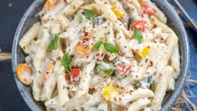 चिकन व्हाइट सॉस पास्ता रेसिपी ( Chicken White Sauce Pasta Recipe )