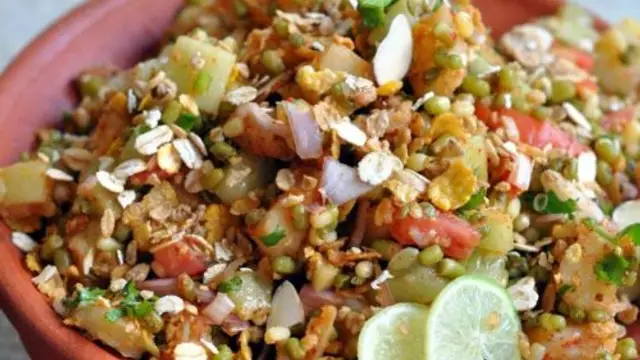 Healthy Breakfast Recipe: सुबह के नाश्ते में बनाए चटपटी म्यूसली दही चाट, जाने रेसिपी
