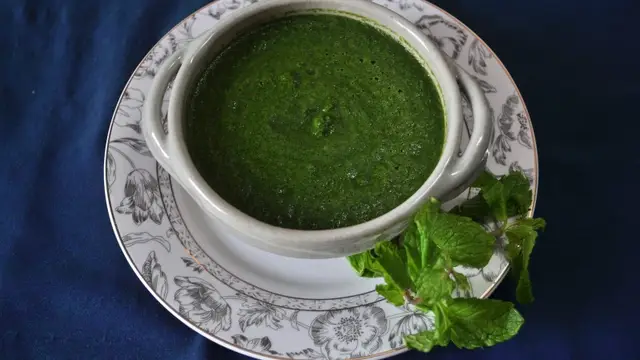 प्याज पुदीना की चटनी की रेसिपी (Pyaj Pudina Chutney Recipe)