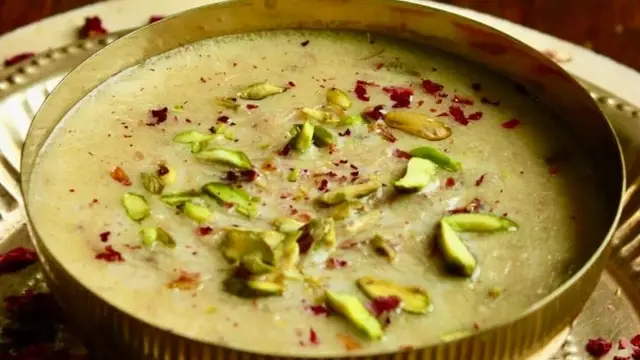 रमजान ईद स्पेशल शिरकुरमा की रेसिपी।(Ramzan Eid Special Sheer khurma Recipe)