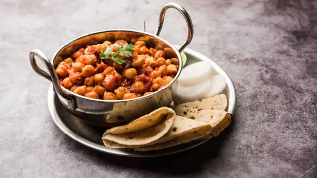 Health Tips: एल्युमीनियम के बरतन में भूलकर भी ना पकाएं ये चीजें, सेहत पर सकता है बुरा असर