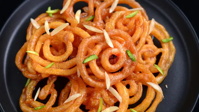 केसरी जलेबी रेसिपी (Kesari Jalebi Recipe)