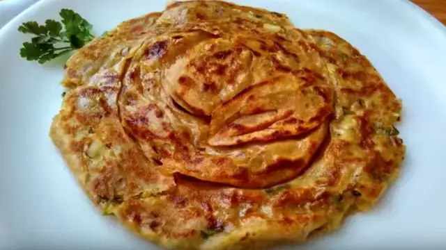 पंजाबी आलू लच्छा पराठा रेसिपी: Aalu lachha paratha recipe