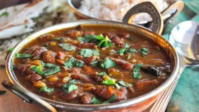 Rajma Masala Banane Ki Vidhi: घर बनाएं होटल जैसा राजमा मसाला