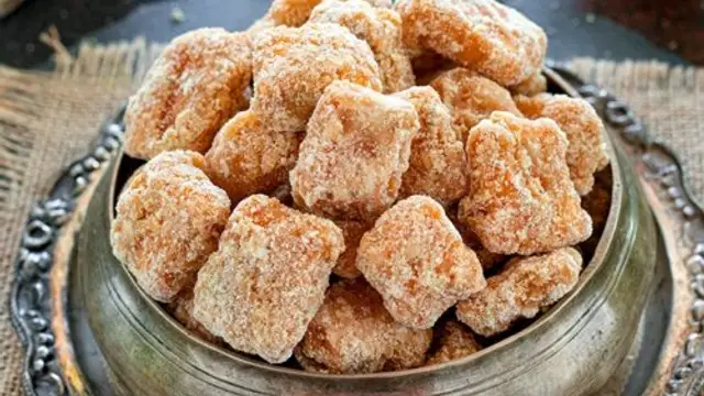 मीठा शक्करपारा बनाने की रेसिपी (Sugar Coated Sakarpara Recipe)