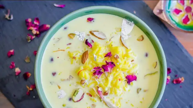 Kesar Kheer Recipe In Hindi: ऐसे बनाएं मिनटों में बेहतरीन केसर खीर