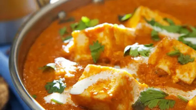 Sunday Special Recipe: घर पर बनाएं रेस्टोरेंट जैसा शाही पनीर, उंगलियां चाटते रह जाएंगे मेहमान!