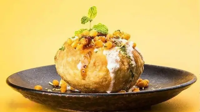 Shahi Raj Kachori Recipe: स्वादिष्ट शाही राज कचौरी