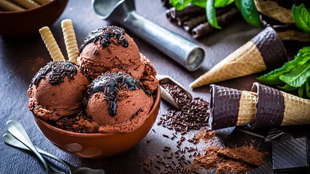 चॉकलेट आइसक्रीम रेसिपी (Chocolate Icrecream Recipe)