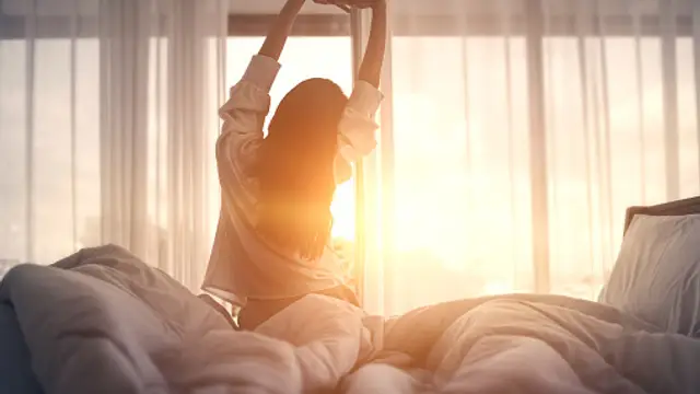 Morning Tips: सवेरे इस समय उठेंगे, तो जाग जाएगी किस्मत