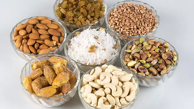 Health Tips: याददाश्त बढ़ानी है? तो सुबह खाली पेट खाएं ये ड्राई फ्रूट्स