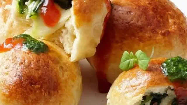 Snack Alert: रक्षाबंधन पर्व के इस खास मौके पर शाम के मौके पर बनाएं इंस्टेंट चीज़ बॉम्ब्स की रेसिपी