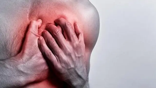 Health Tips: इन फूड्स से बढ़ सकता है दिल की बीमारियों का जोखिम, हो जाएं सावधान