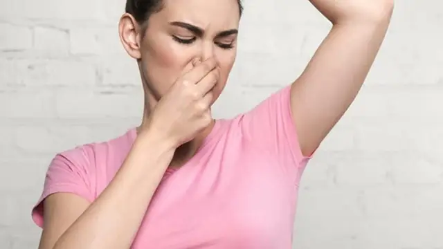 क्या आप भी है अंडरआर्म्स की दुर्गंध से हैं परेशान? तो अपनाए ये रामबाण घरेलू नुस्खे