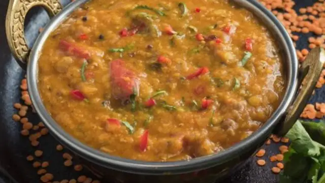 Lunch Special: ट्राई करें स्वादिष्ट, हटके और झटपट बनने वाली बंगाली-स्टाइल मसूर दाल, जानें रेसिपी