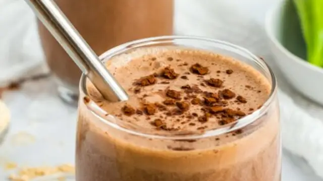 बिना शुगर वाली चॉकलेट स्मूदी बनाने की रेसिपी (Without Sugar Chocolate Smoothie Recipe)