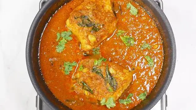 सैल्मन करी रेसिपी (Salmon Curry Recipe)