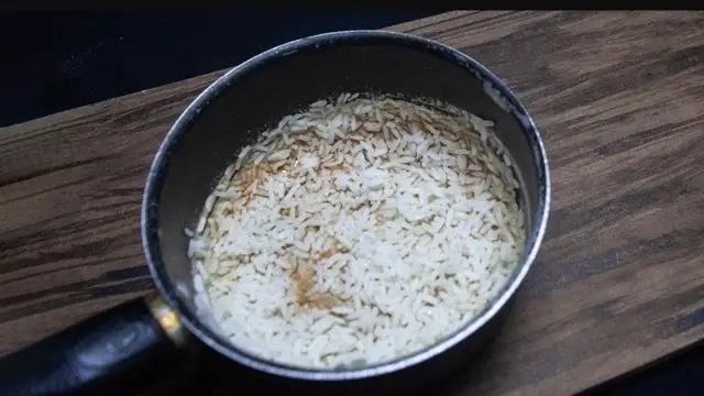 अब चावल जल भी जाए तो घबराना नहीं, ऐसे कर सकेंगे जले चावल को ठीक