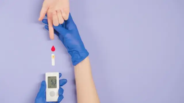 Diabetes Patients: क्या आप भी हैं डायबिटीज से परेशान, तो रोज रात दूध में जरूर मिलाएं ये मसाले