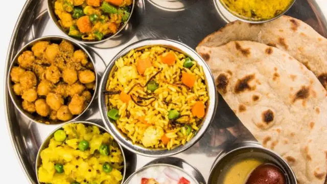 सावधान! खाना खाने के तुरंत बाद भूलकर भी ना करें ये काम, छोड़ देंगे तो बदल जाएगी जिंदगी