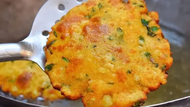 मक्के की पूड़ी रेसिपी ( Makai Puri Recipe )