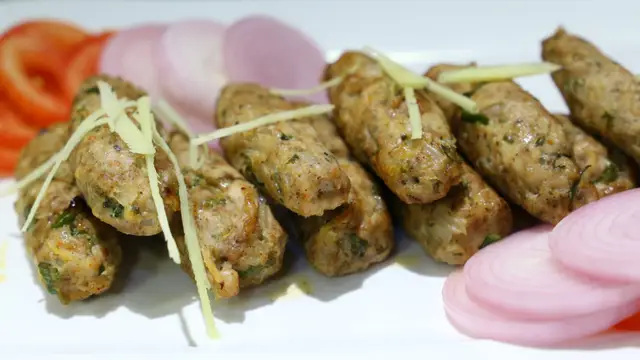 बेक्ड चिकन सीख रेसिपी (Baked Chicken Seekh Recipe)