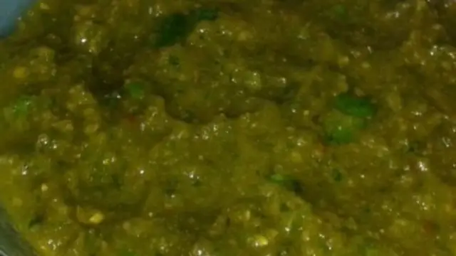 Karele Ki Chutney: स्वाद से भरी हुई और सेहत के लिए फायदेमंद होती है करेले की चटनी, जानिए इसे बनाने की आसान रेसिपी