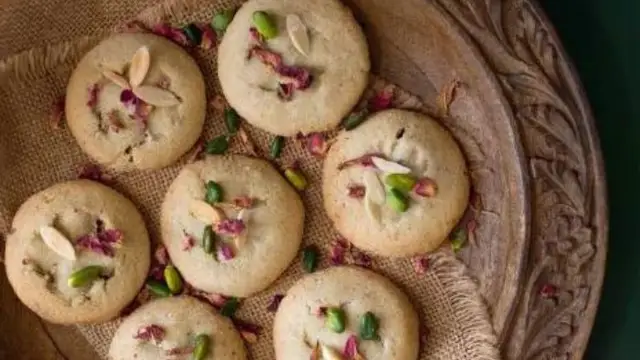 Peda Banane Ki Vidhi: घर पर बनाएं स्वादिष्ट पेड़ा