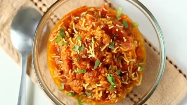 राजस्थानी  स्टाइल सेव टमाटर की लजीज सब्जी (Sev Tamatar Sabji Recipe)