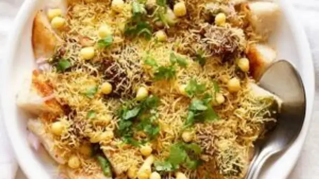 बची हुई इडली से चटपटी चाट बनाने की रेसिपी (Idli Chaat Recipe)