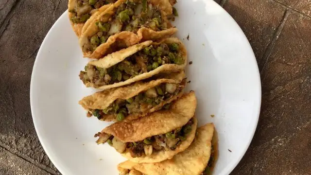 Taco Samosa Banane Ki Recipe: नाश्ते में बनाएं टेको समोसा
