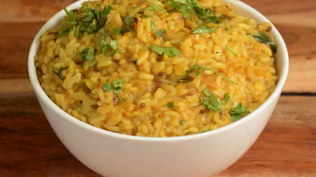 मूंग दाल खिचड़ी रेसिपी (Moong Dal Khichdi Recipe)