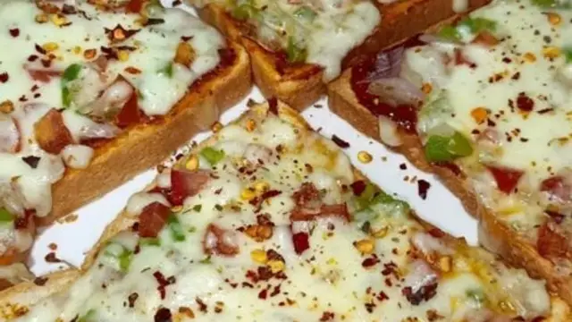 Breakfast Recipe: ब्रेकफास्ट के लिए 5 मिनट में बनाएं ब्रेड पिज्जा, खाते ही मज़ा आ जाएगा