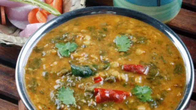 पालक दाल रेसिपी ( Palak Dal Recipe)