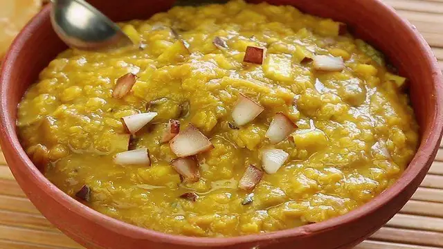 बंगाली स्टाइल चना दाल रेसिपी (Bengali Style Chana Dal Recipe)