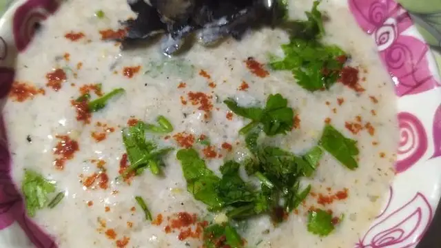 स्वादिष्ट बैंगन का रायता खाते ही भूल जाएंगे बाकी सभी रायते, 10 मिनट में बनकर होगा तैयार