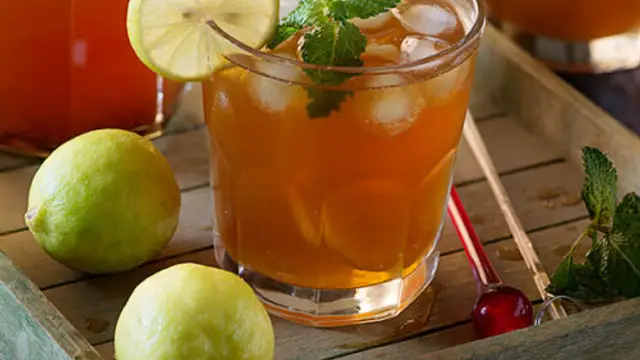 हनी आइस टी बनाने की आसान रेसिपी (Honey Ice Tea Recipe)