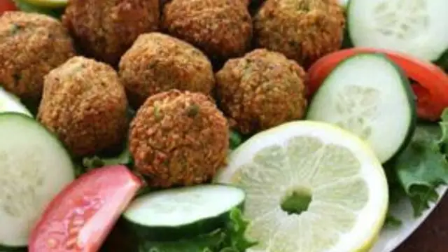 Snack Recipe: शाम के नाश्ते में बनाएं फलाफल, जानें इस हाई प्रोटीन स्नैक्स की हेल्दी और टेस्टी रेसिपी
