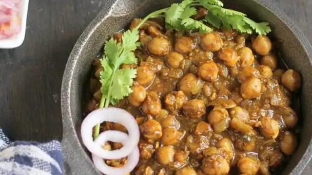 पंजाबी पिंडी चना की रेसिपी (Punjabi Pindi Chana Recipe)