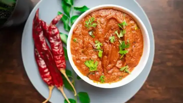 Tamatar aur Pyaj Ki Chatni Recipe: टमाटर और प्याज की चटपटी चटनी