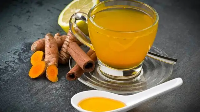 कोरोना काल में रोज पीएं 3 इम्यूनिटी बूस्टर ड्रिंक्स, पास भी नहीं आएगी कोई बीमारी