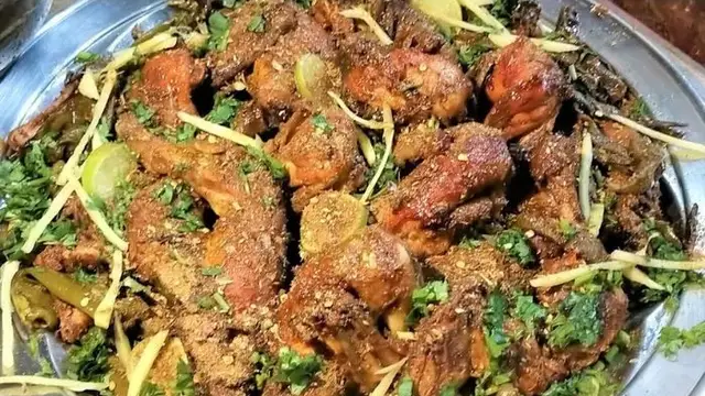 Chicken Highway Tikka Recipe: होली के अवसर पर बनाएं चिकन हाईवे टिक्का