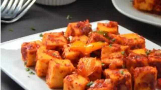 Garlic Paneer Recipe: घर पर बनाएं होटल जैसा गार्लिक पनीर, सभी करेंगे दिल खोलकर तारीफ
