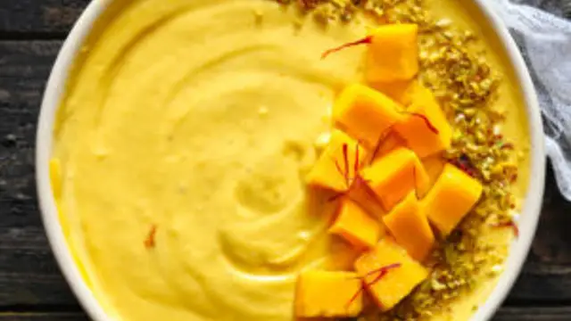 Mango Shrikhand Recipe: गर्मियों में ताजगी का एहसास कराएगा मैंगो श्रीखंड, जानें झटपट बनाने का तरीका