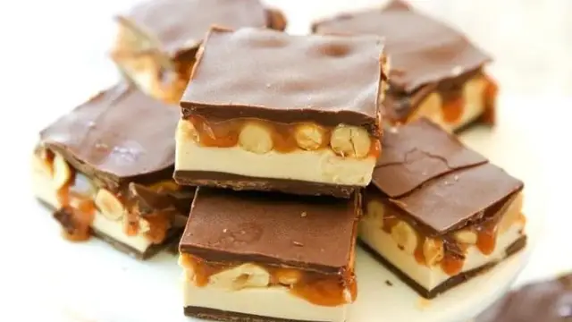 Homemade Snickers Bar Recipe: कैसे बनाएं होममेड स्निकर्स बार रेसिपी